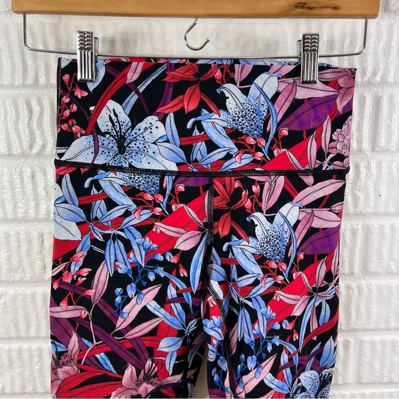 Lululemon Wunder Under Hi-Rise Crop Leggings Lush Lillies Size 6 - Picture 5 of 8